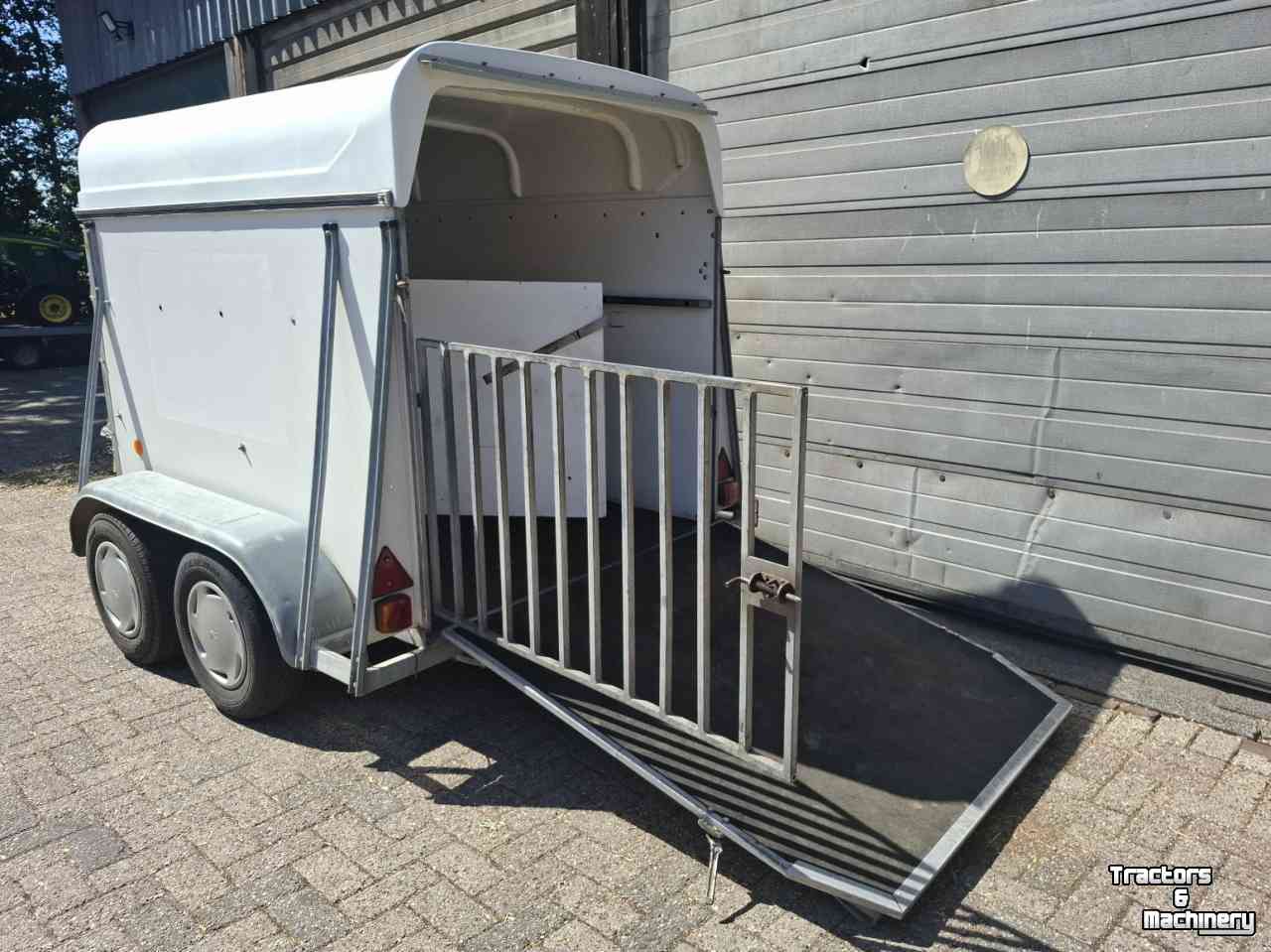 Bétaillière Van Der Sluis Ponytrailer veetrailer schapentrailer paardentrailer trailer