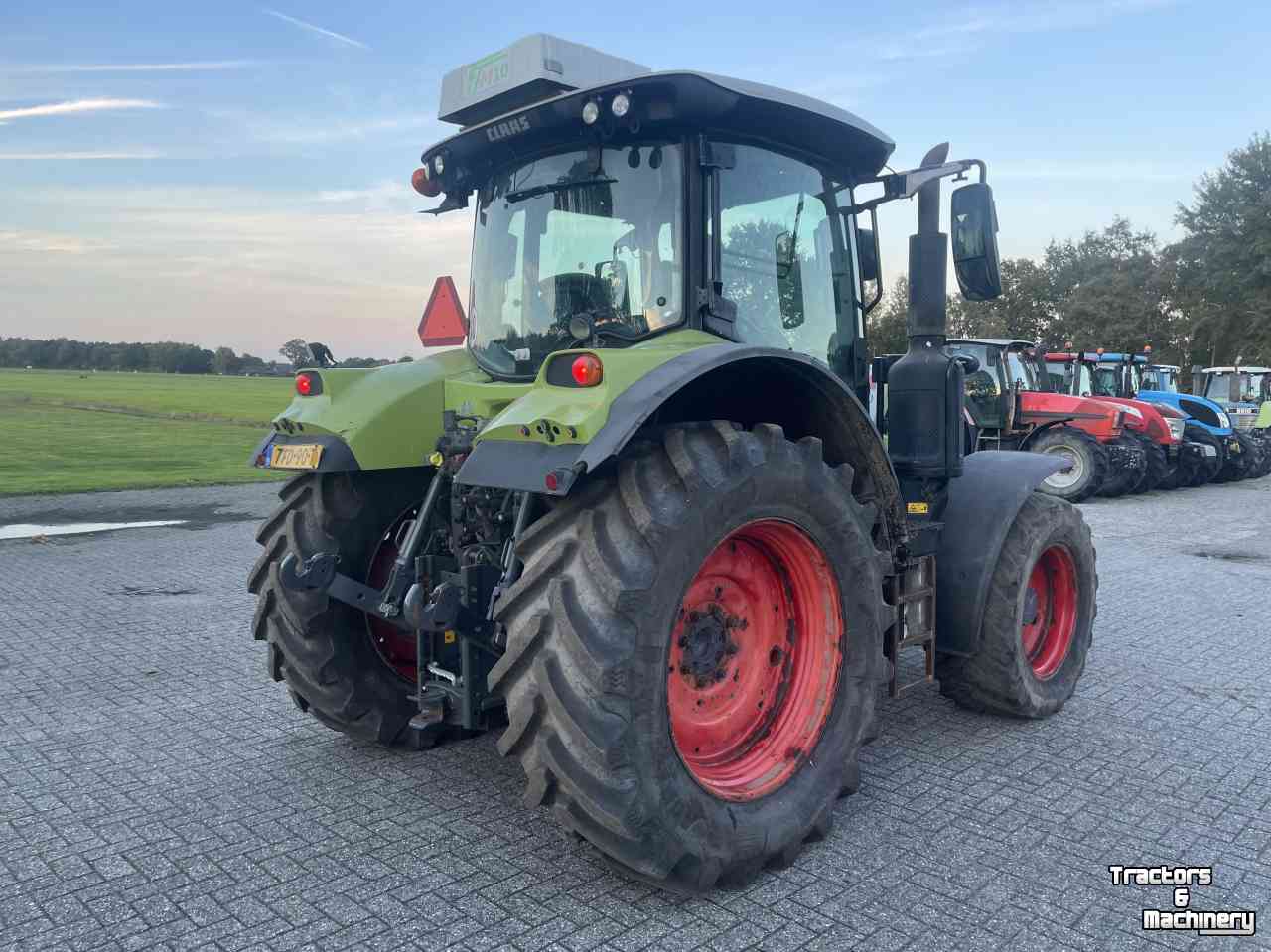 Tracteur Claas ARION 530 CIS FR.HEF LUCHTDRUK BJ.2018