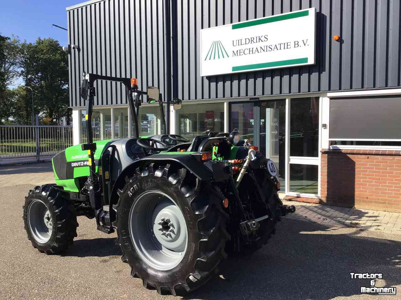 Tracteur Deutz-Fahr 5080 DF Keyline (Kruipgang)