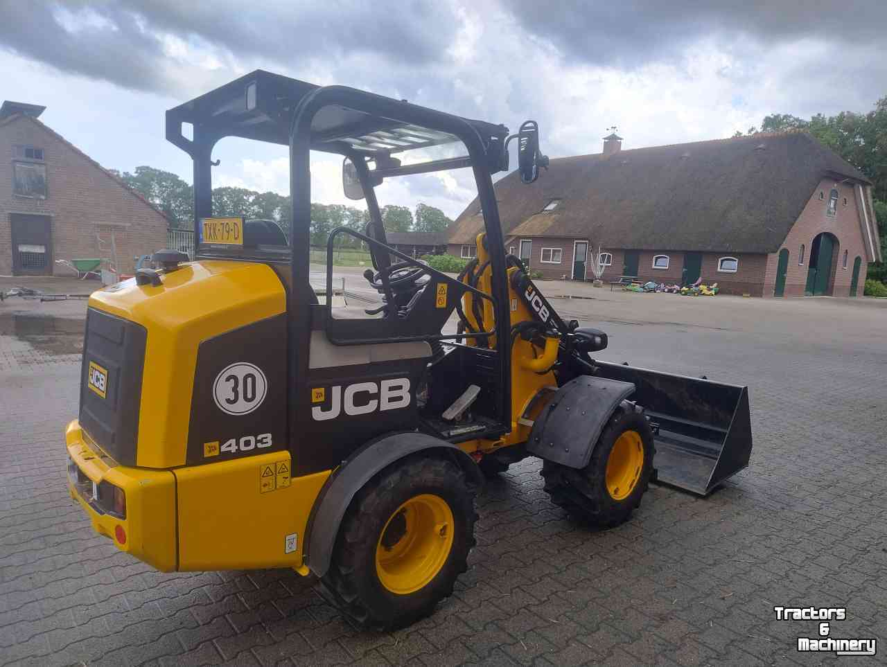 Chargeuse sur pneus JCB 403