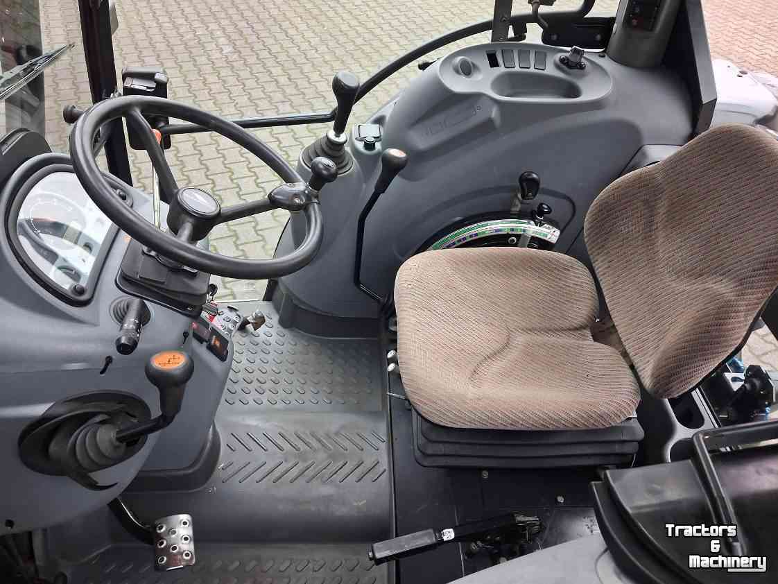Tracteur McCormick C-100 MAX