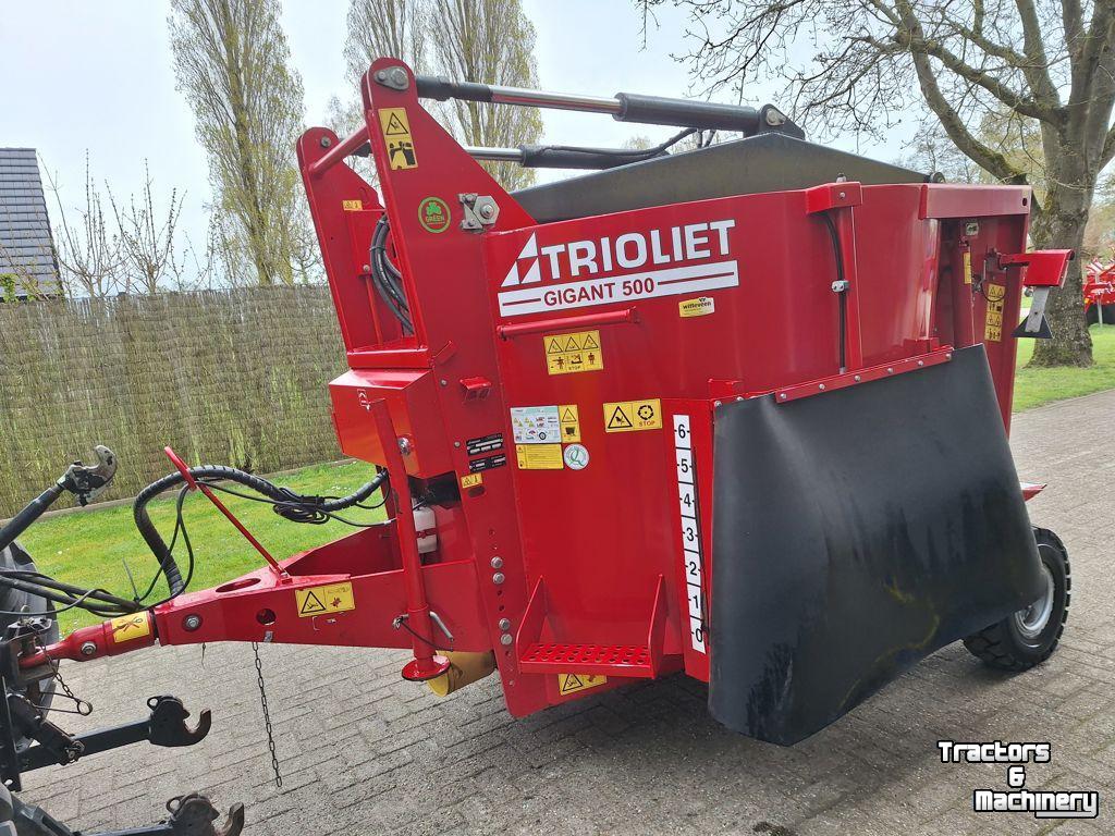 Mélangeuse distributrice autocharg. Trioliet Gigant 500