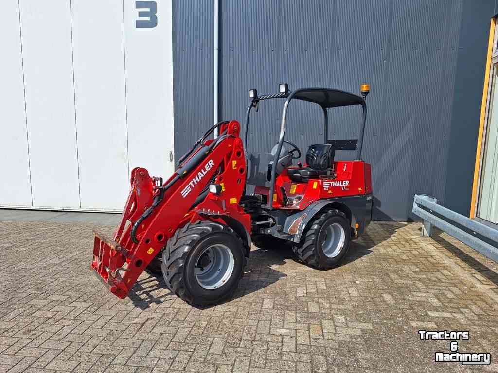 Chargeuse sur pneus Thaler 3045/A