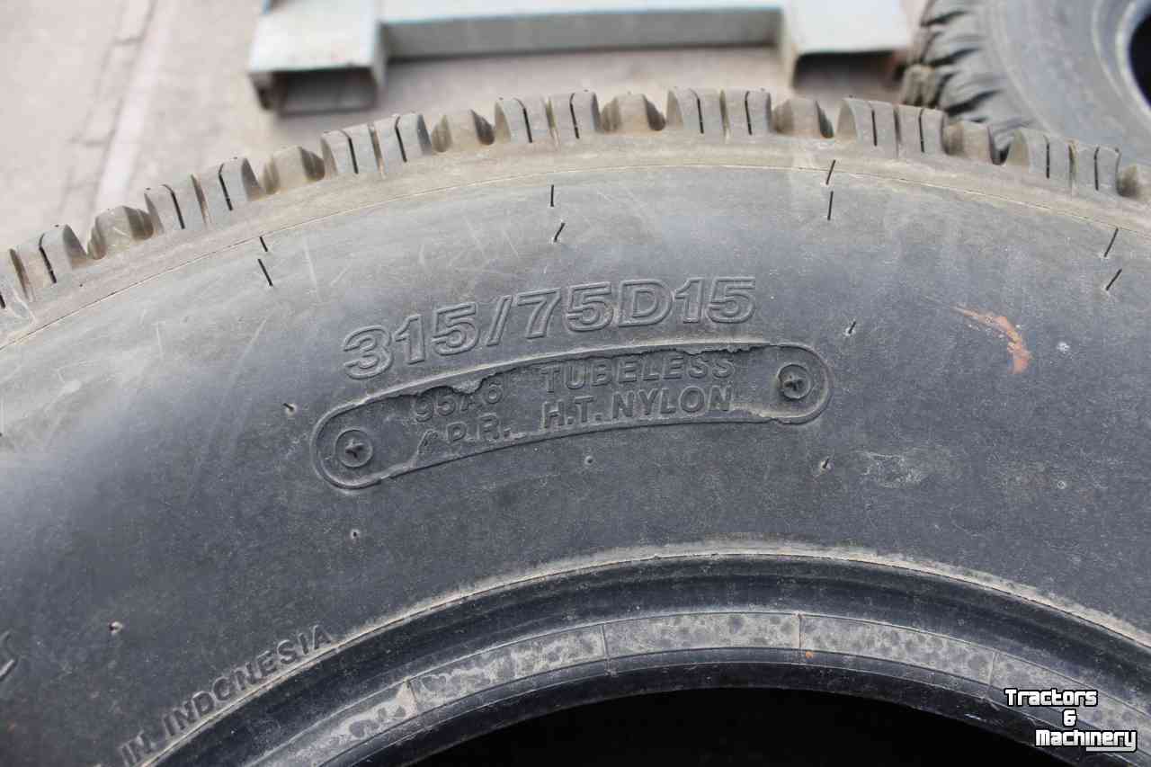 Roues, Pneus, Jantes, Barillets Jumelage Bridgestone 315/75D15 gazonbanden AG Mower M40B 4 ply 315/75R15