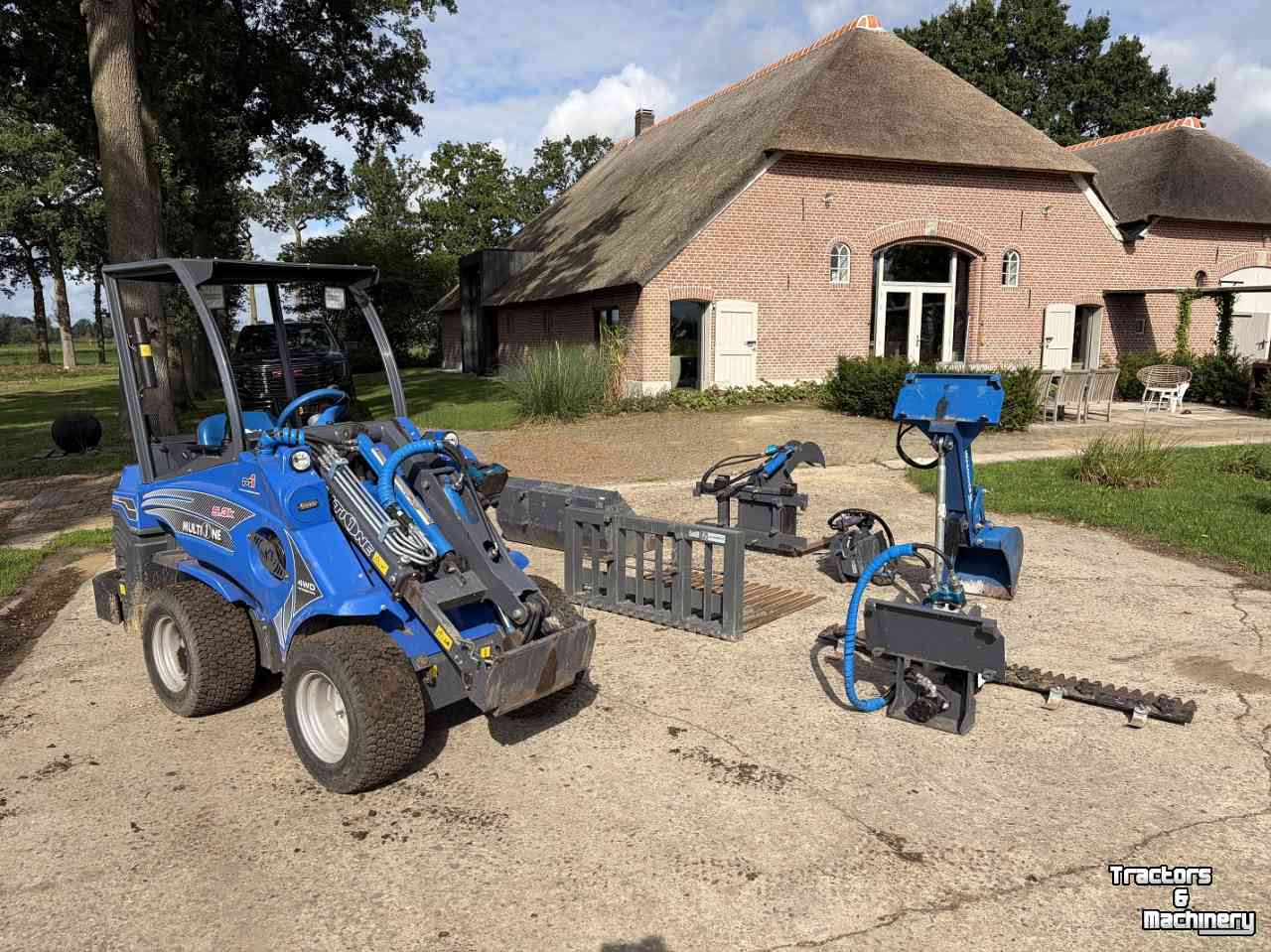 Chargeuse sur pneus MultiOne K5.3 minishovel telelader inclusief aanboudelen!