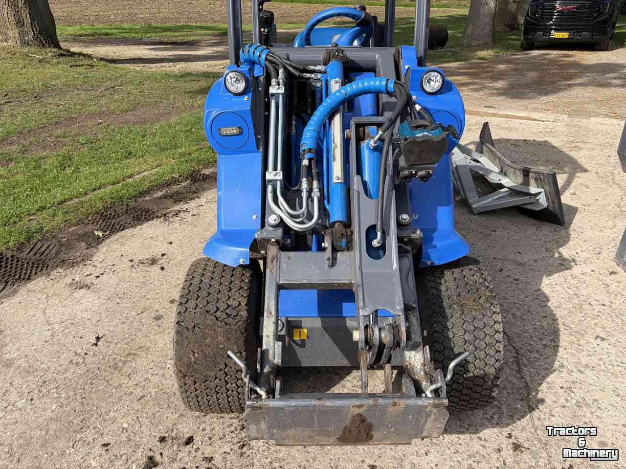 Chargeuse sur pneus MultiOne K5.3 minishovel telelader inclusief aanboudelen!