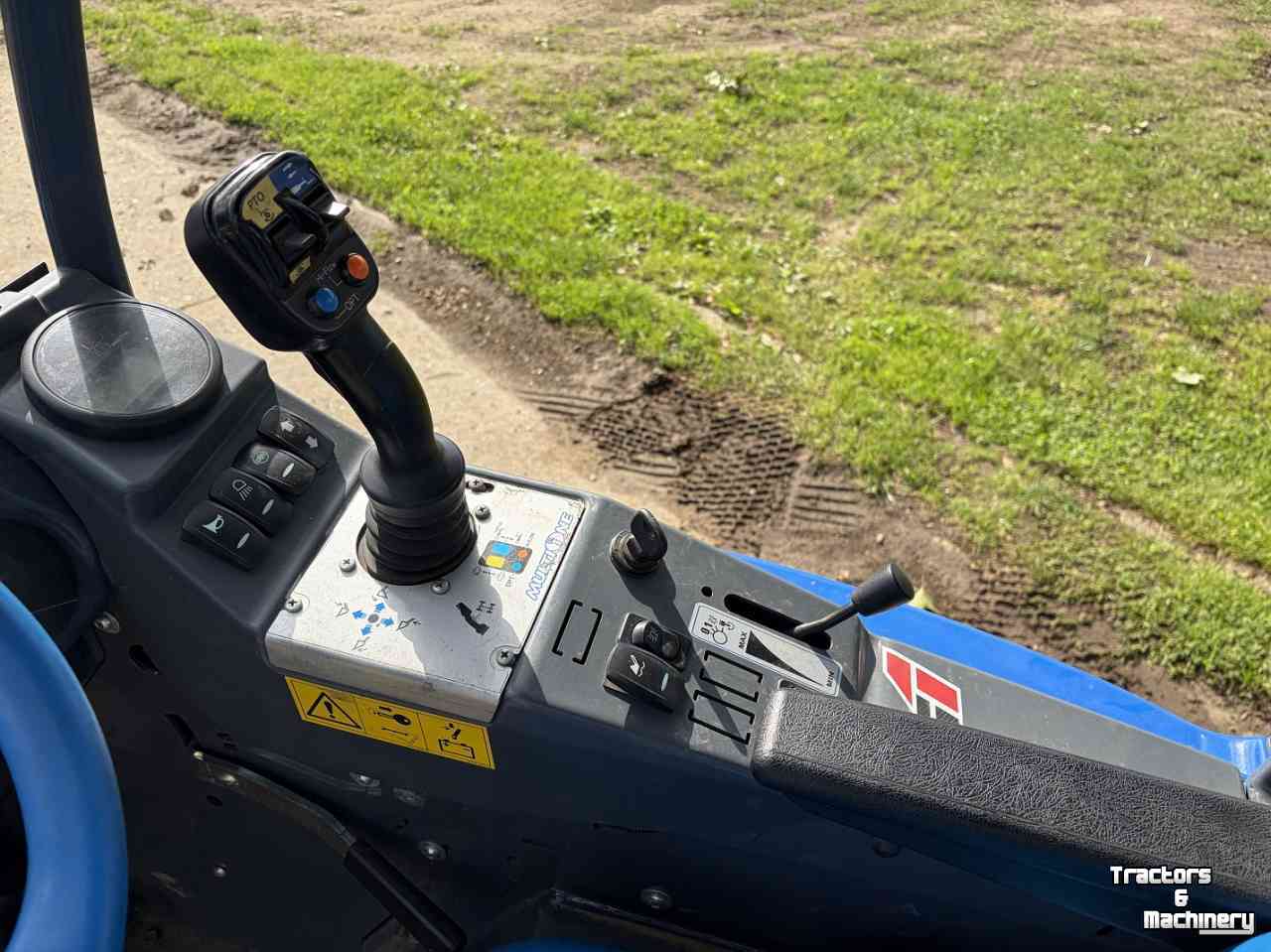 Chargeuse sur pneus MultiOne K5.3 minishovel telelader inclusief aanboudelen!