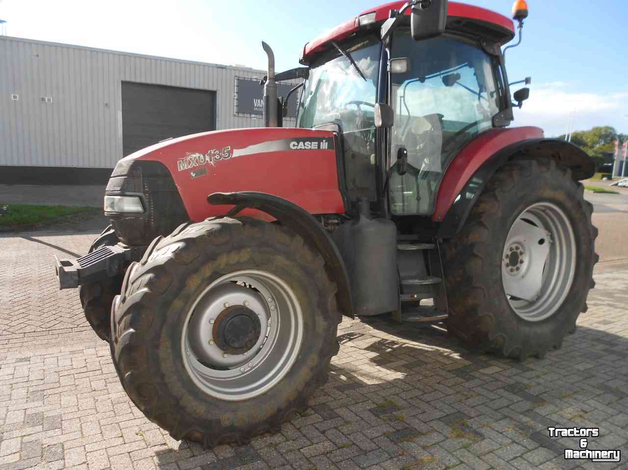 Tracteur Case-IH maxxum 135