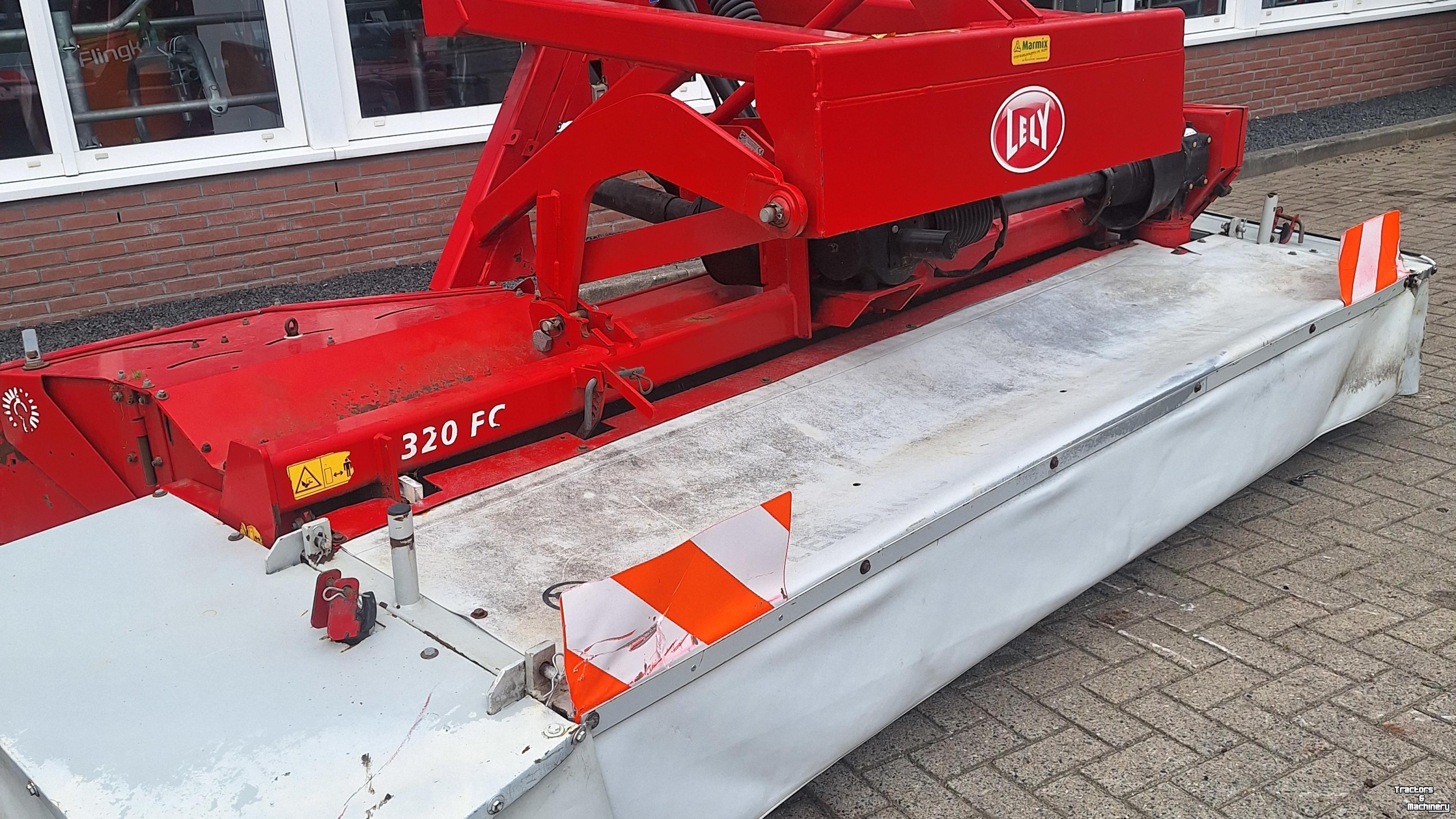 Faucheuse Lely 320FC frontschijvenmaaier-kneuzer