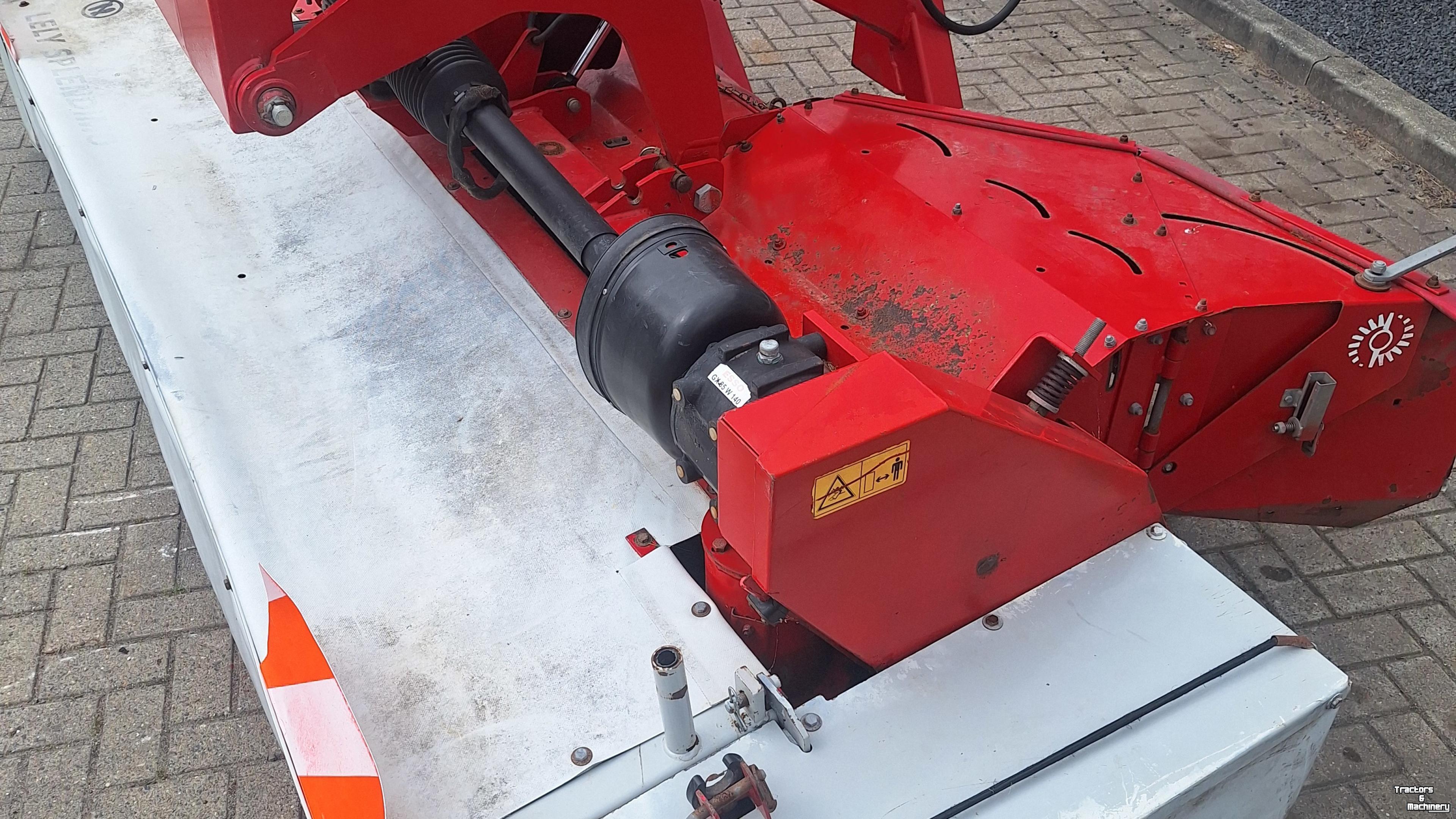 Faucheuse Lely 320FC frontschijvenmaaier-kneuzer