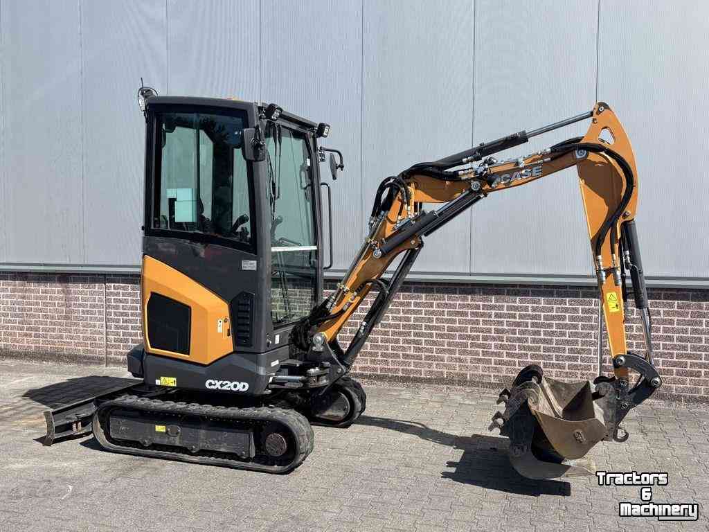 Mini pelleteuse Case CX20D