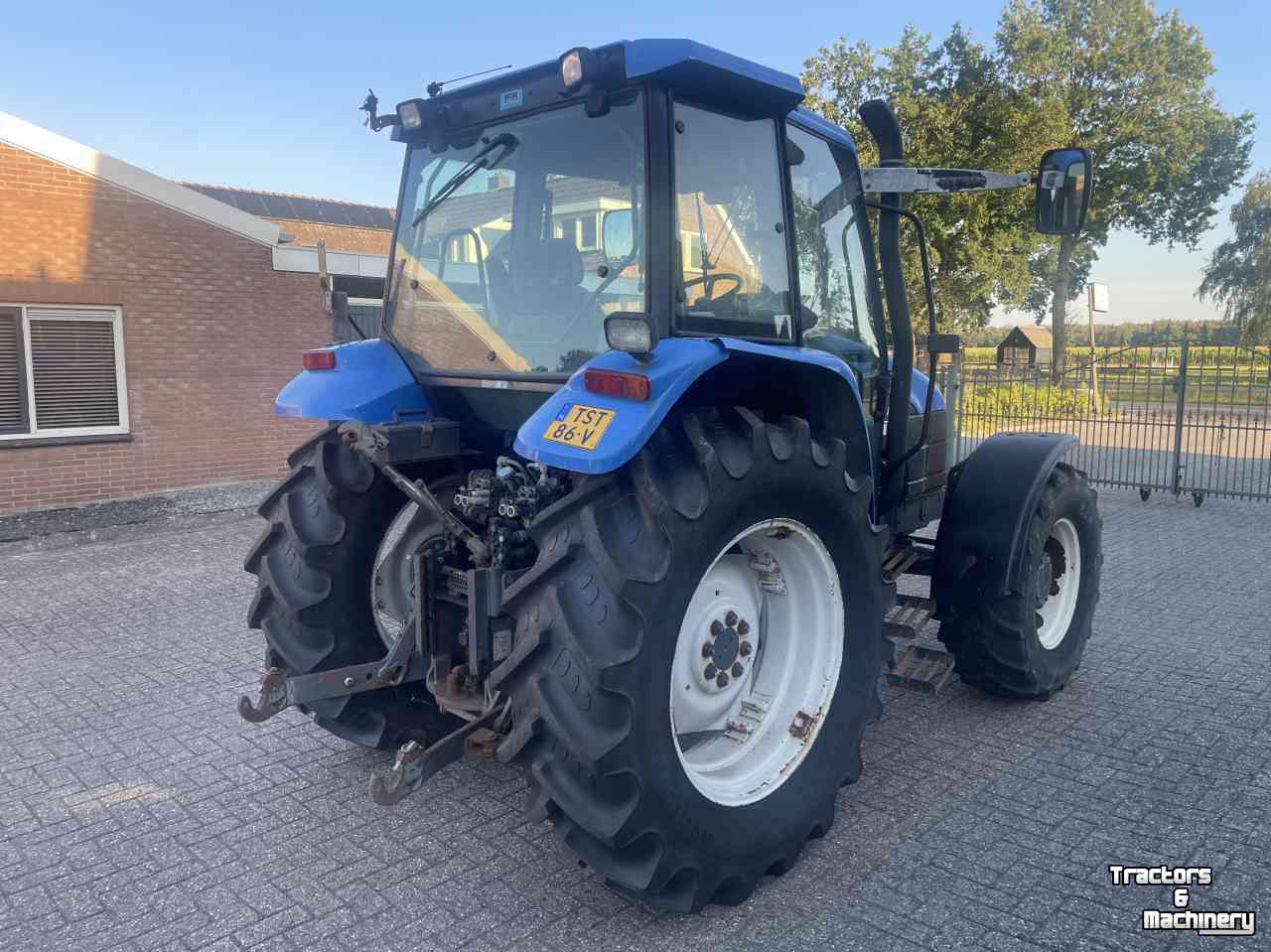 Tracteur New Holland TS90 SDC 24/24