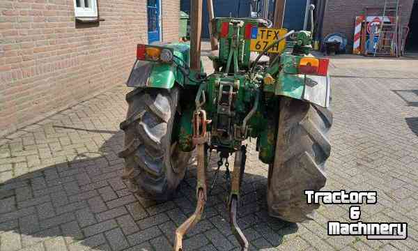 Tracteur pour vignes et vergers Holder B50 Smalspoor Tractor