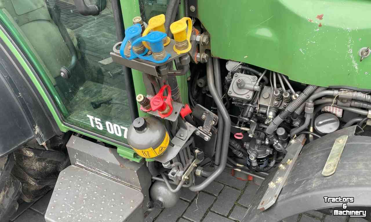Tracteur pour vignes et vergers Fendt 207 VA