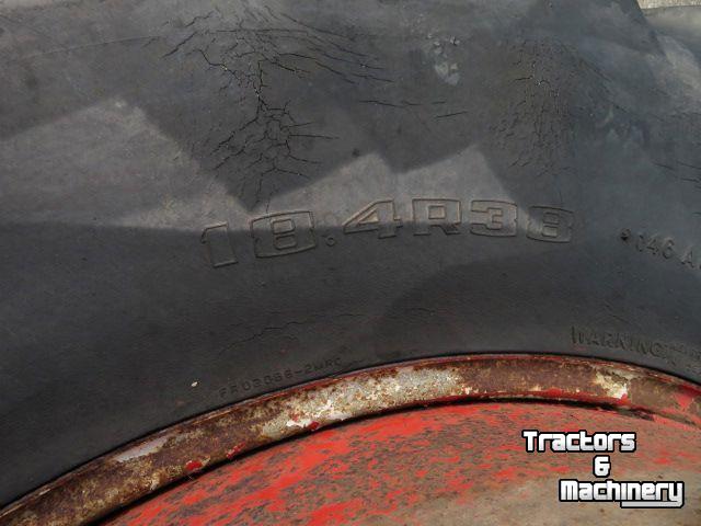 Roues, Pneus, Jantes, Barillets Jumelage Good Year DUBBELLUCHT 18.4 X 38 SPINDEL 30%