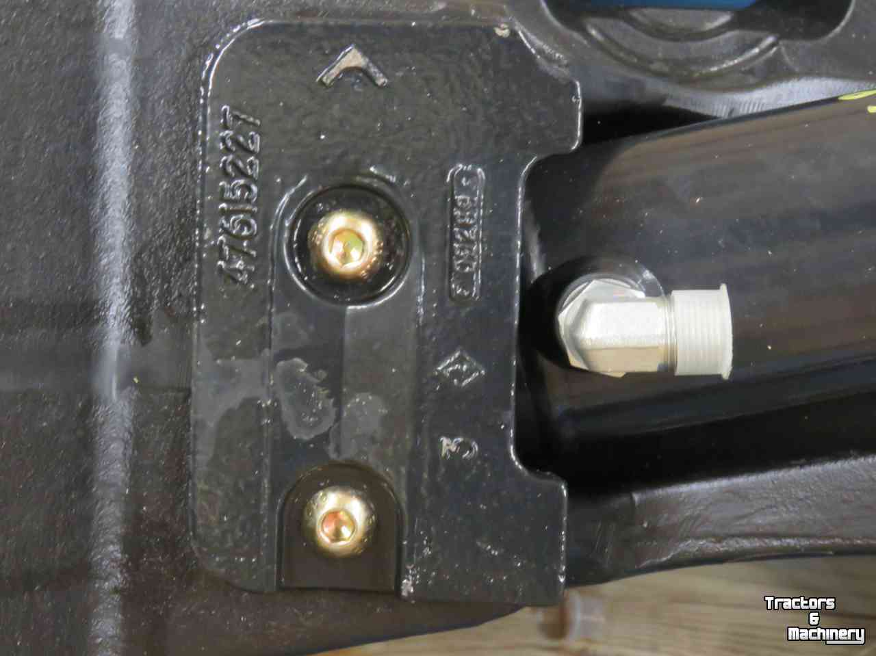 Tracteur Case-IH Complete vooras - Klasse 5 - Case-IH Magnum / NewH T8  Parts no:48058579