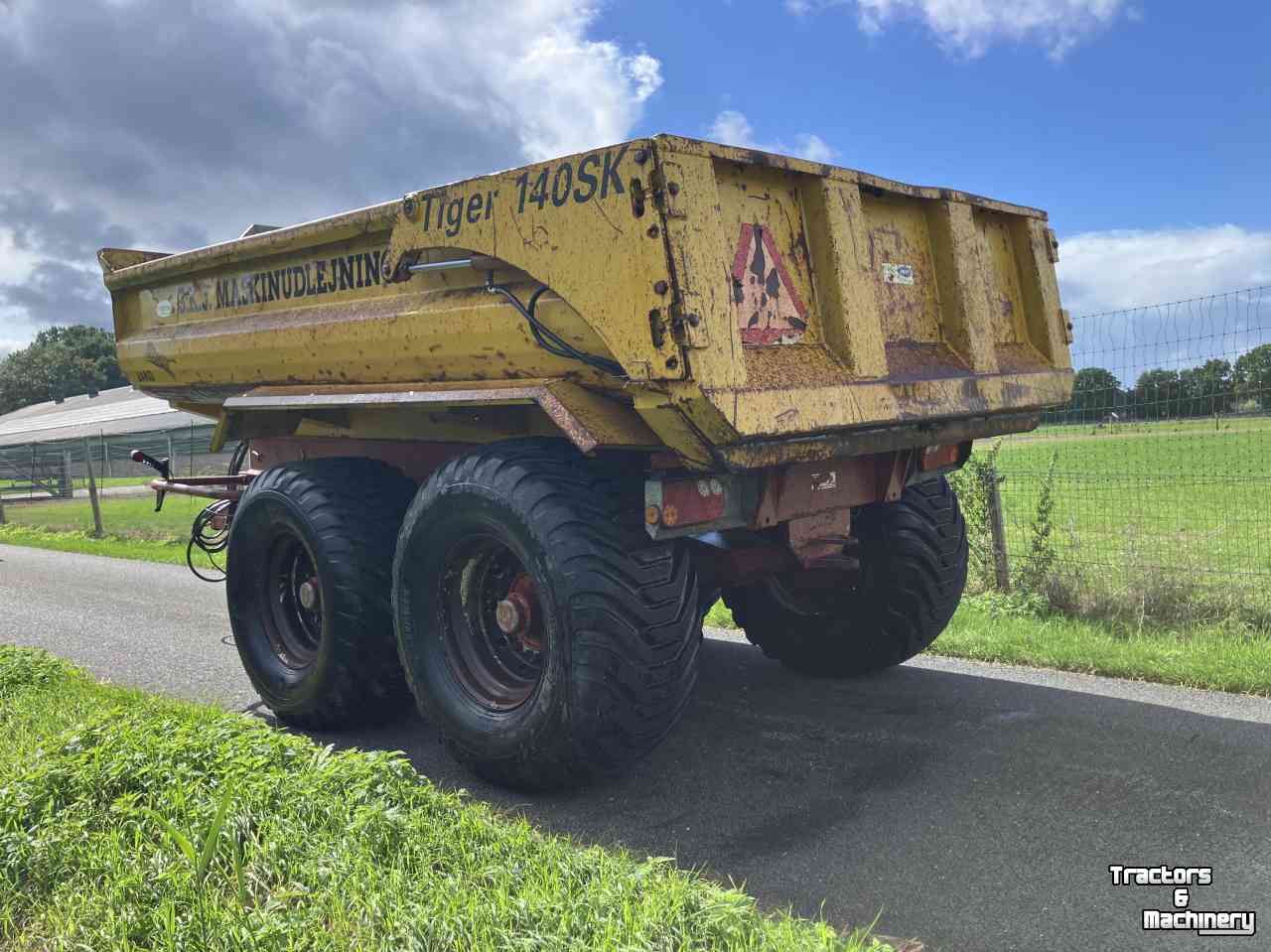 Benne agricole Jako Tiger 140SK