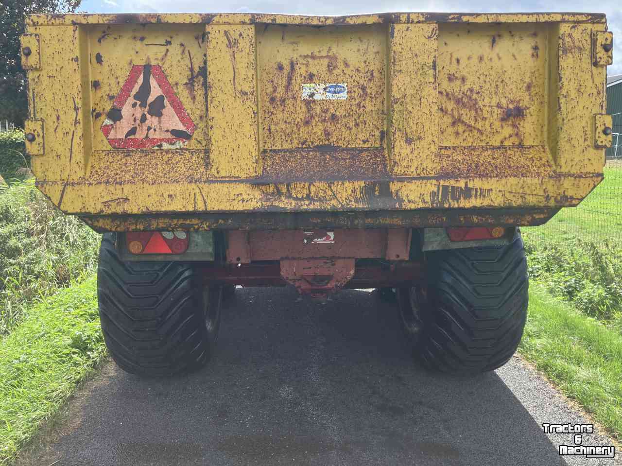Benne agricole Jako Tiger 140SK