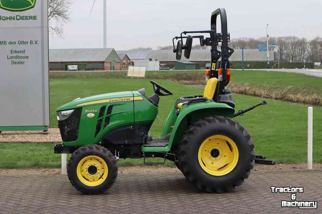 Tracteur pour horticulture John Deere 3025E
