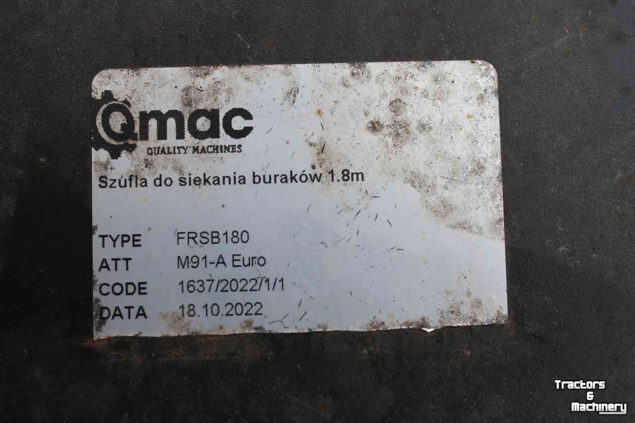 Machine à couper des betteraves Qmac FRSB180 bietensnijbak bietensnijder Qmac Artikelnummer: QM881840 bietenbak