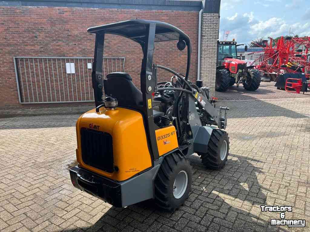 Chargeuse sur pneus Giant D332 SWT Mini-shovel