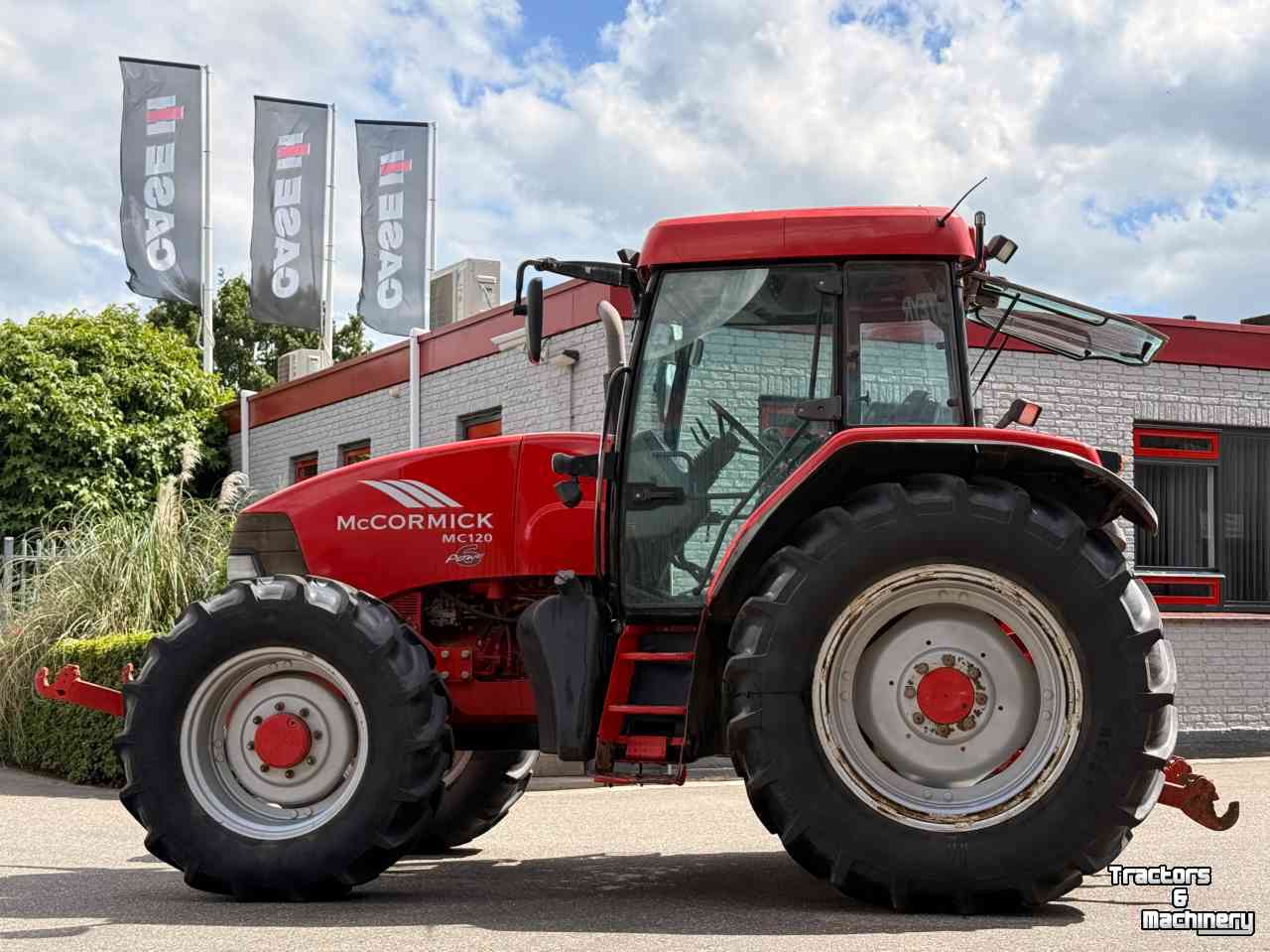 Tracteur McCormick MC120