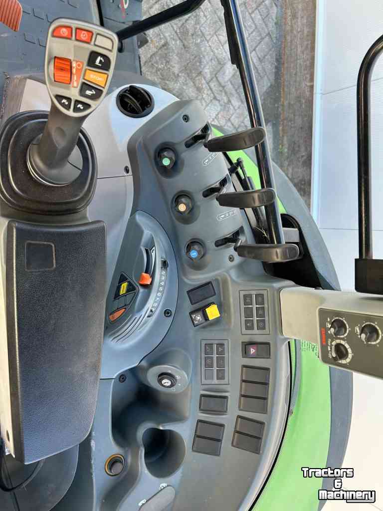 Tracteur Claas Arion 430 CIS
