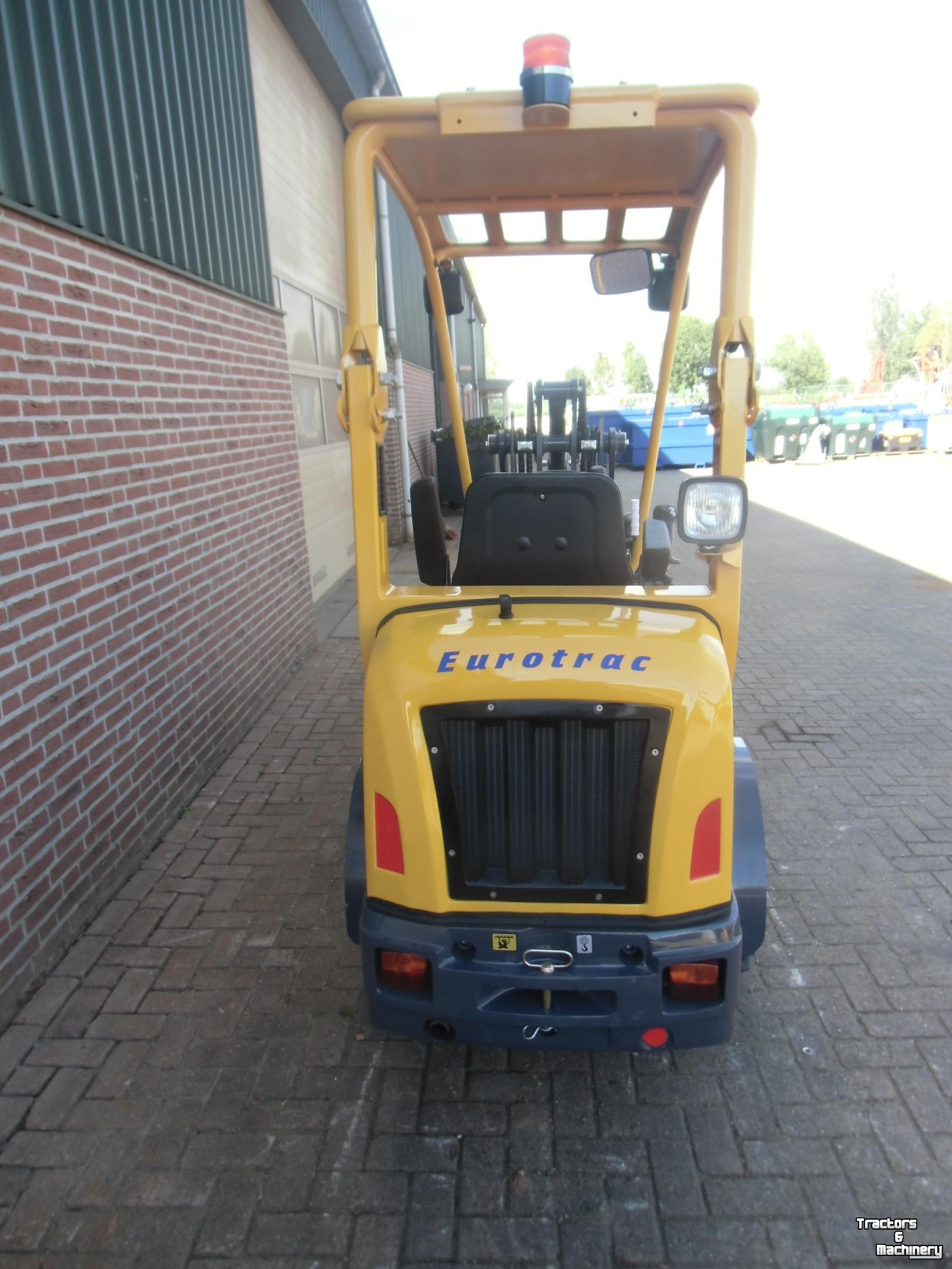 Chargeuse sur pneus Eurotrac N4511, Shovel  W11