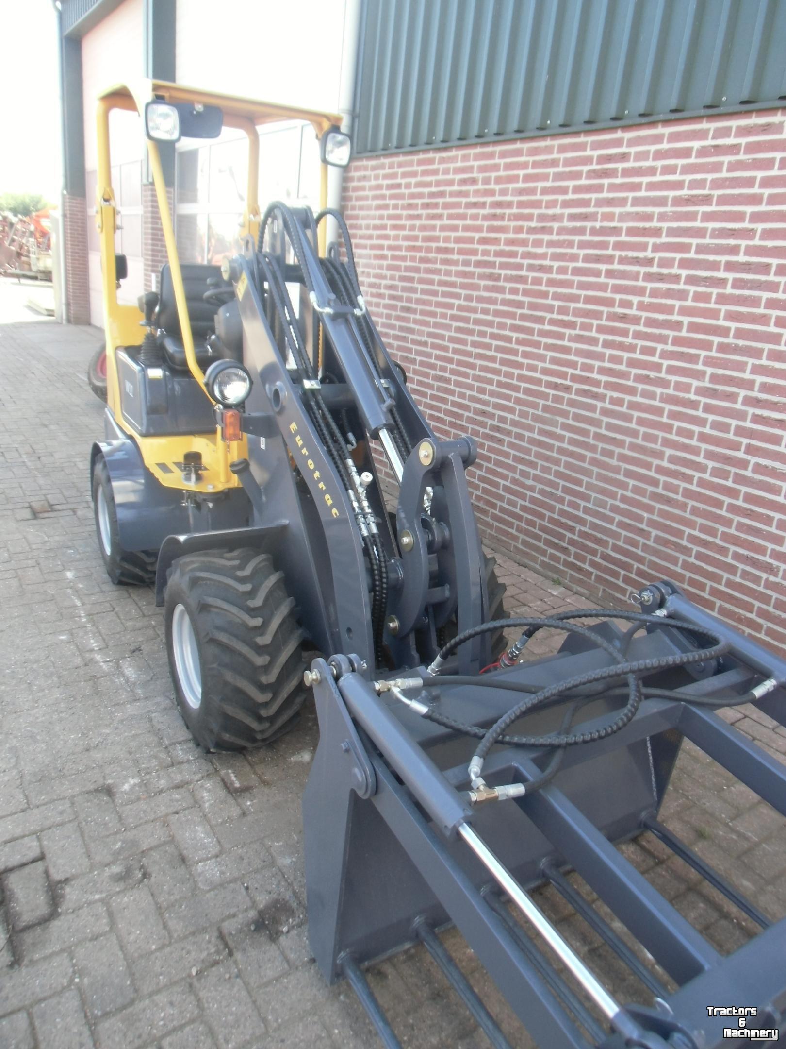 Chargeuse sur pneus Eurotrac N4511, Shovel  W11