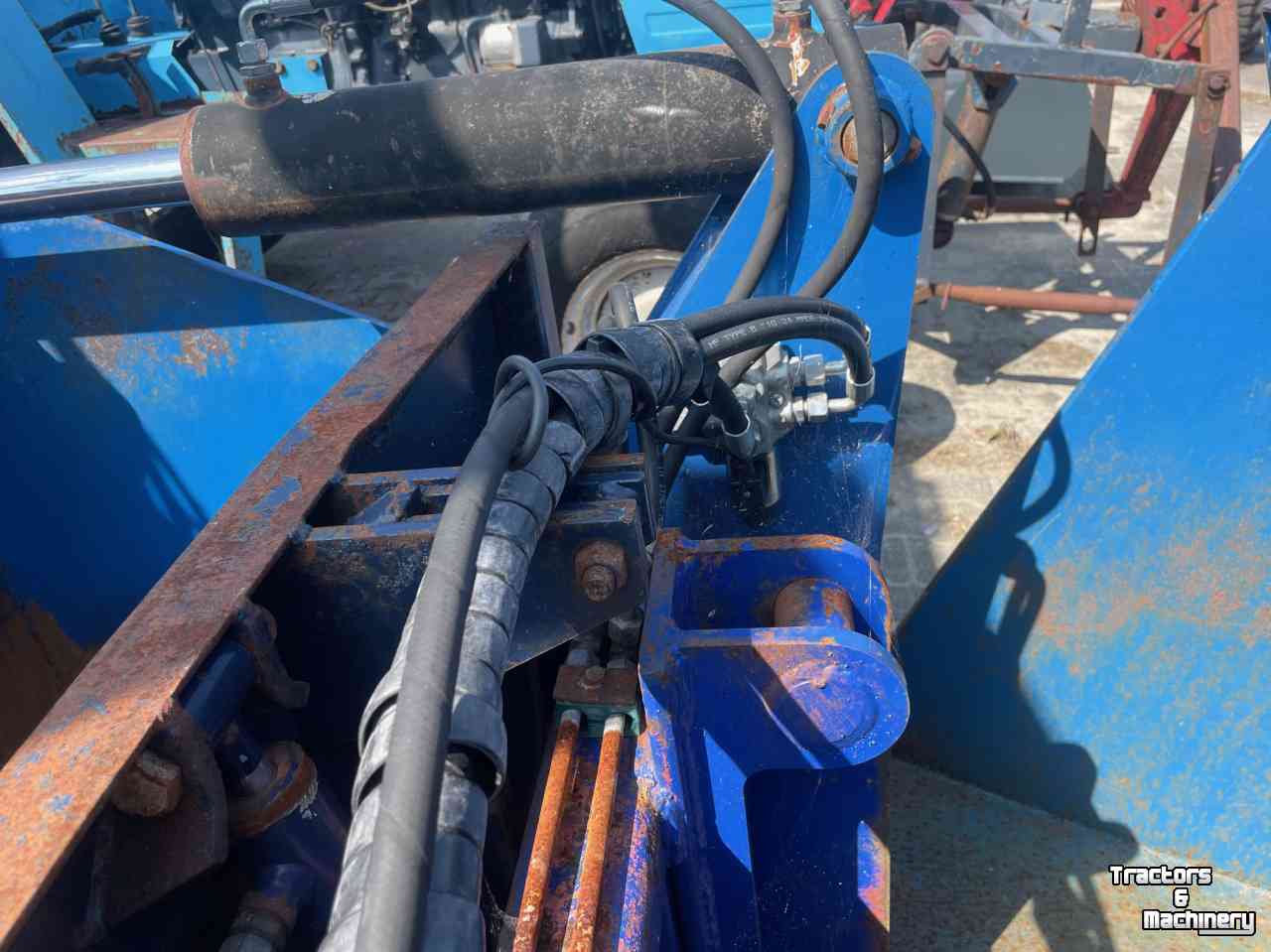 Coupe-blocs d'ensilage AP NP1800