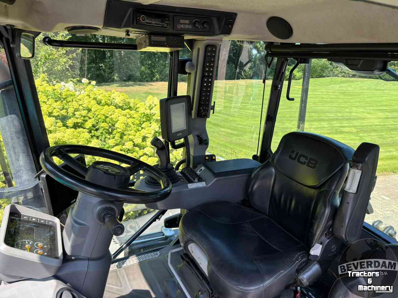 Tracteur JCB Fastrac 4220 25 YEARS EDTION