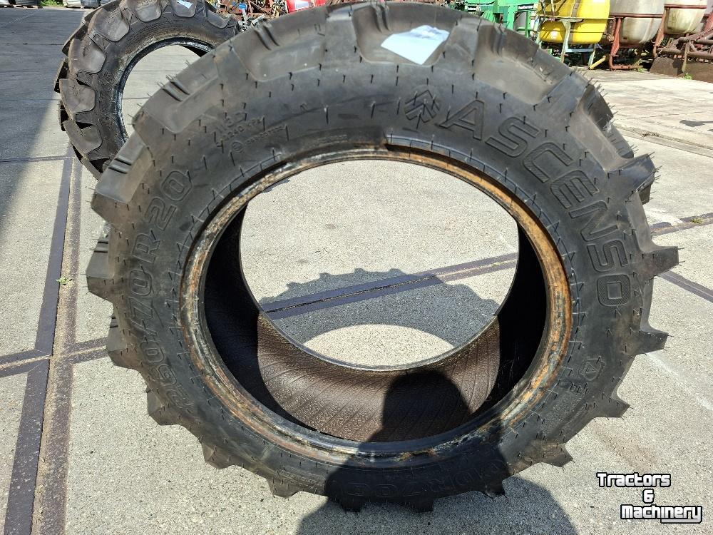 Roues, Pneus, Jantes, Barillets Jumelage Ascenso  BAND 260/70R20[1]