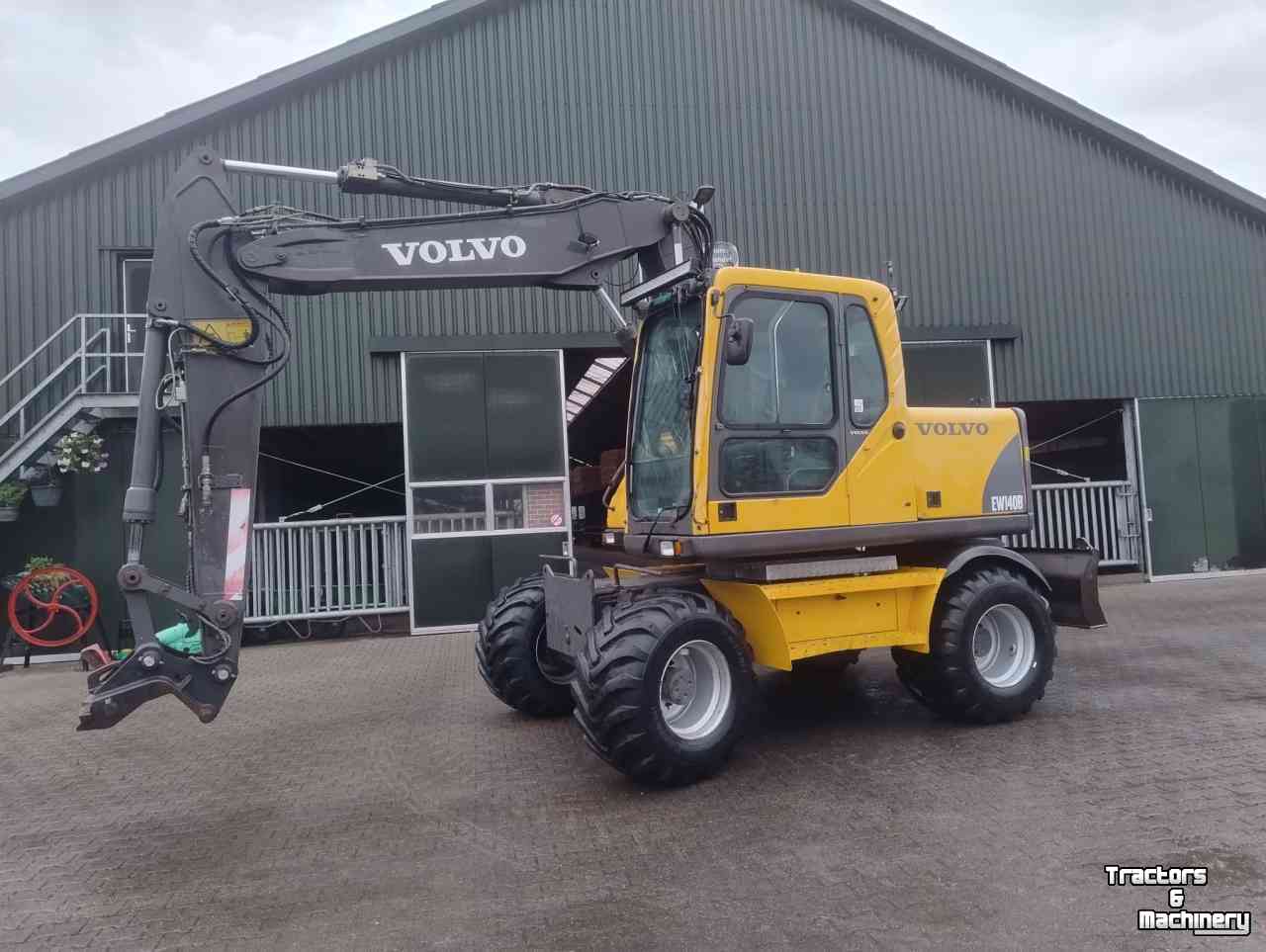 Pelleteuse Volvo ew140B