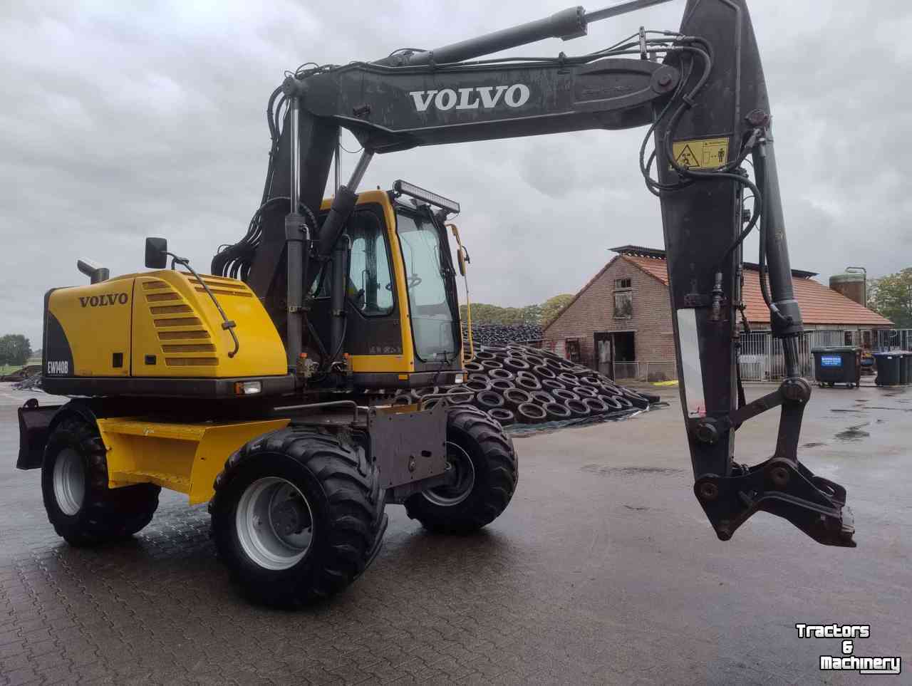 Pelleteuse Volvo ew140B
