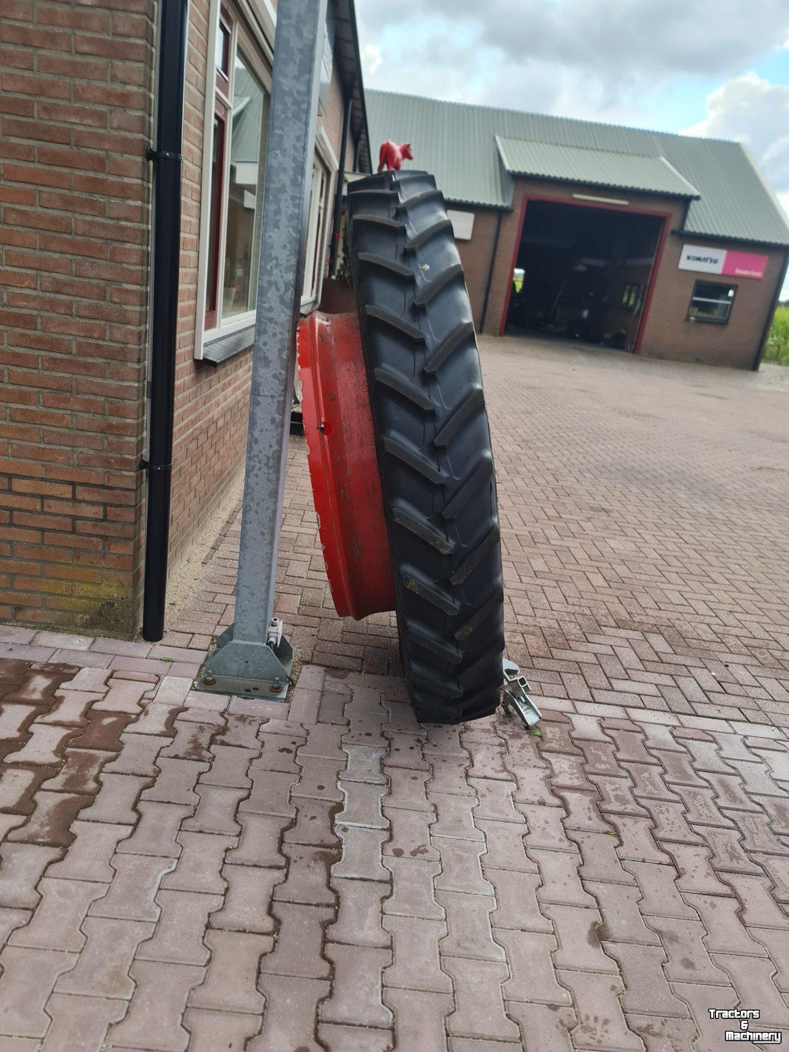 Roues, Pneus, Jantes, Barillets Jumelage  DUBBELLUCHT 270/85R54 NAAST 650/65R42