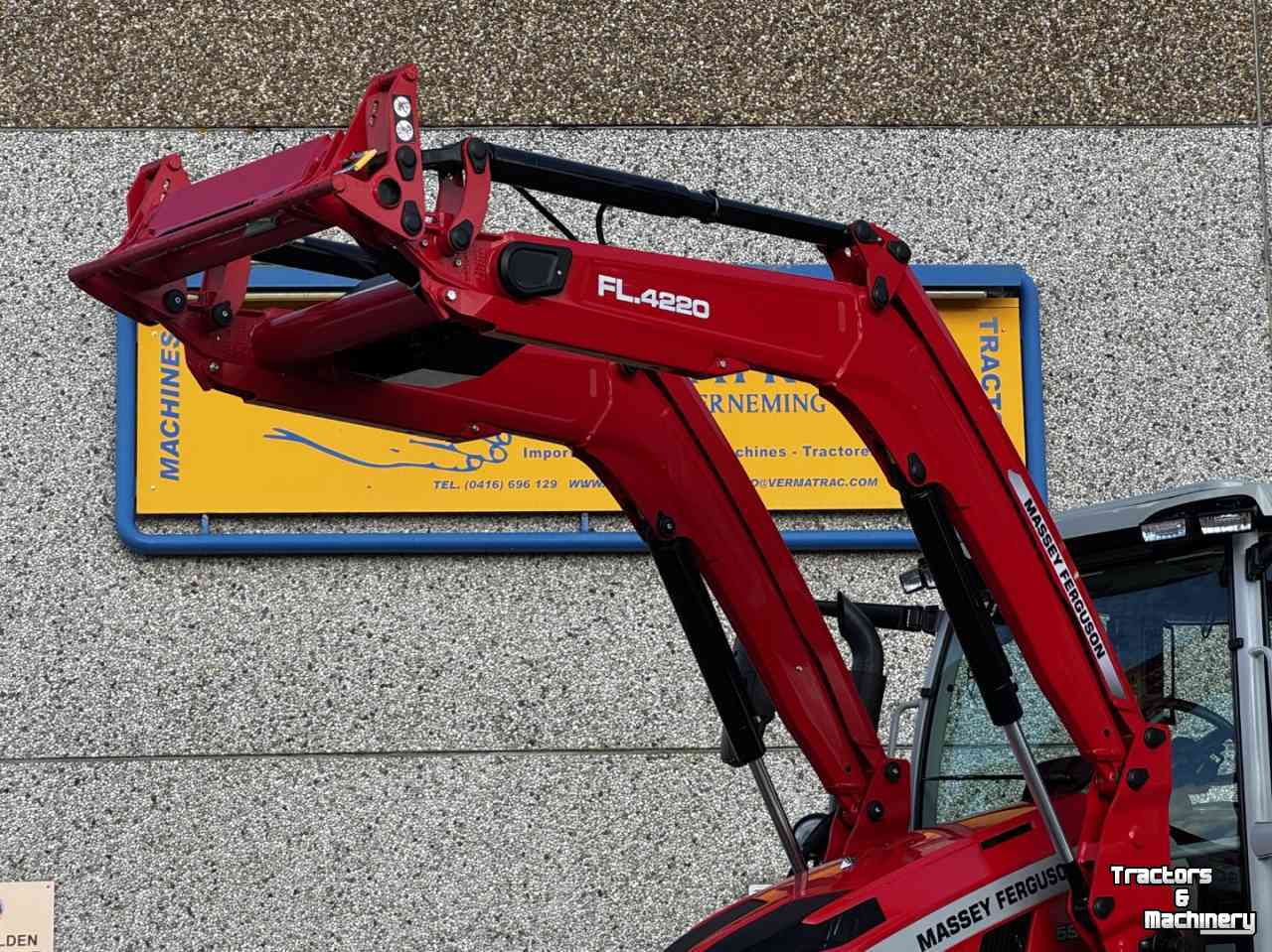 Tracteur Massey Ferguson 5S145 EFFICIENT, DYNA 6, Stage V vol geveerd voorlader FL4220,  467 uren!!