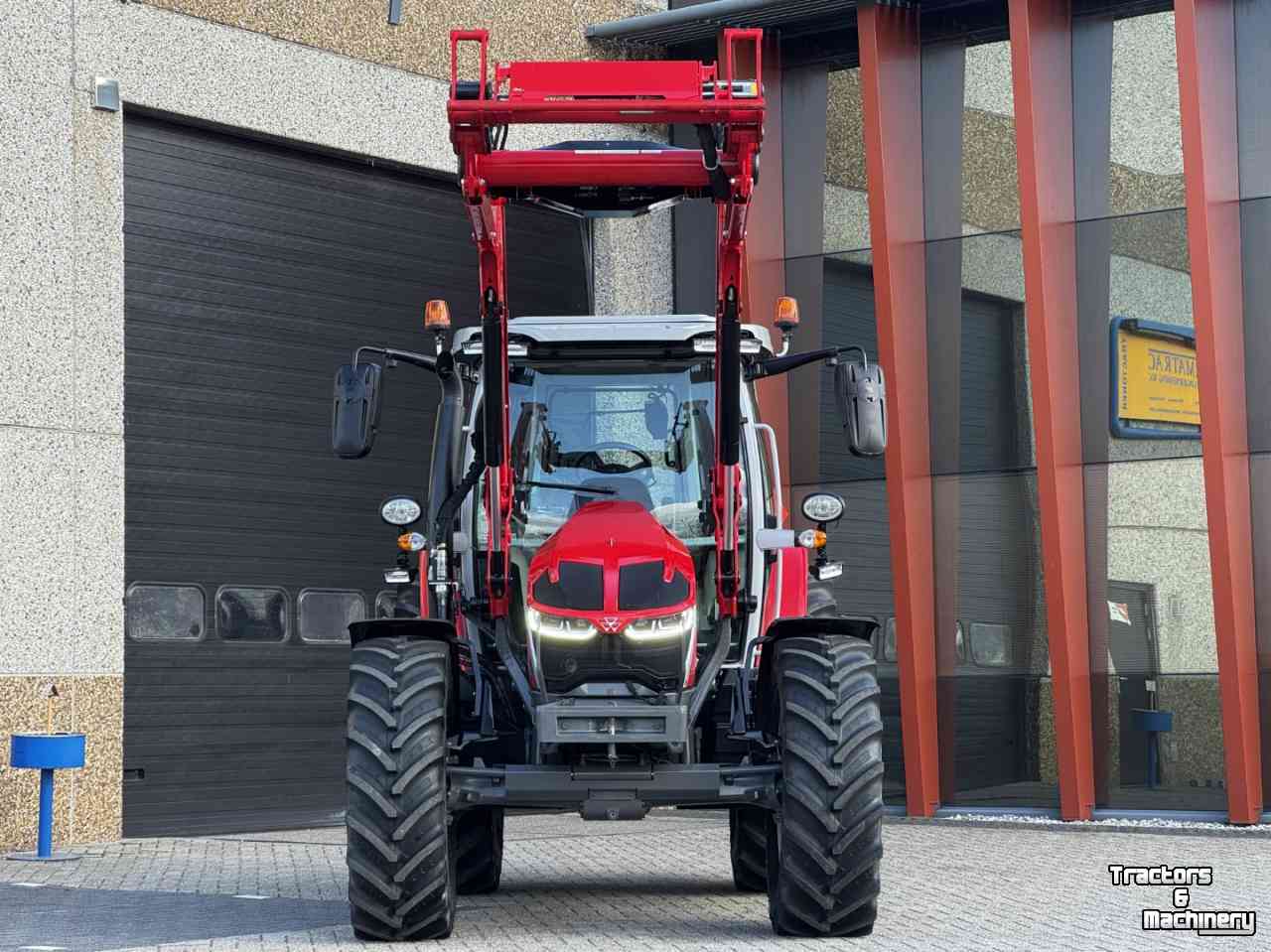 Tracteur Massey Ferguson 5S145 EFFICIENT, DYNA 6, Stage V vol geveerd voorlader FL4220,  467 uren!!