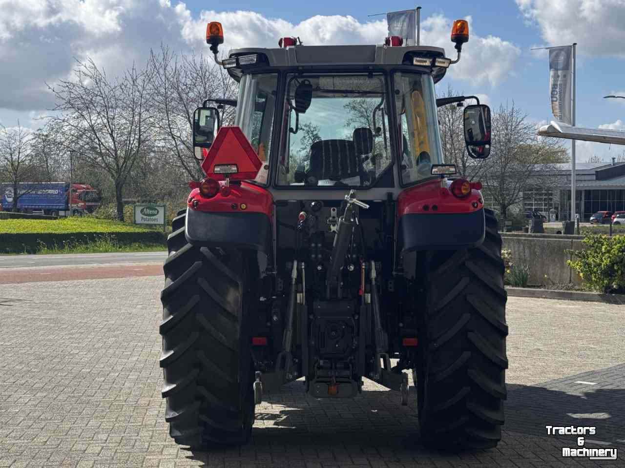 Tracteur Massey Ferguson 5S145 EFFICIENT, DYNA 6, Stage V vol geveerd voorlader FL4220,  467 uren!!
