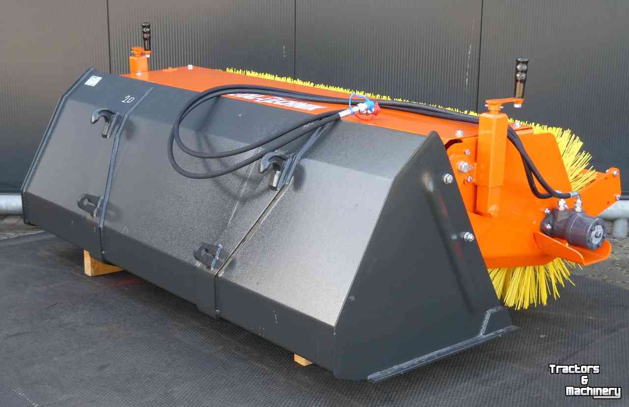 Balayeur Hofstede Bakveegmachine frontlader shovel bak veegmachine compact