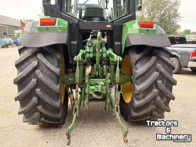 Tracteur John Deere 6810