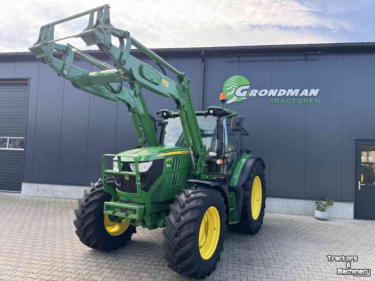 Tracteur John Deere 6105R