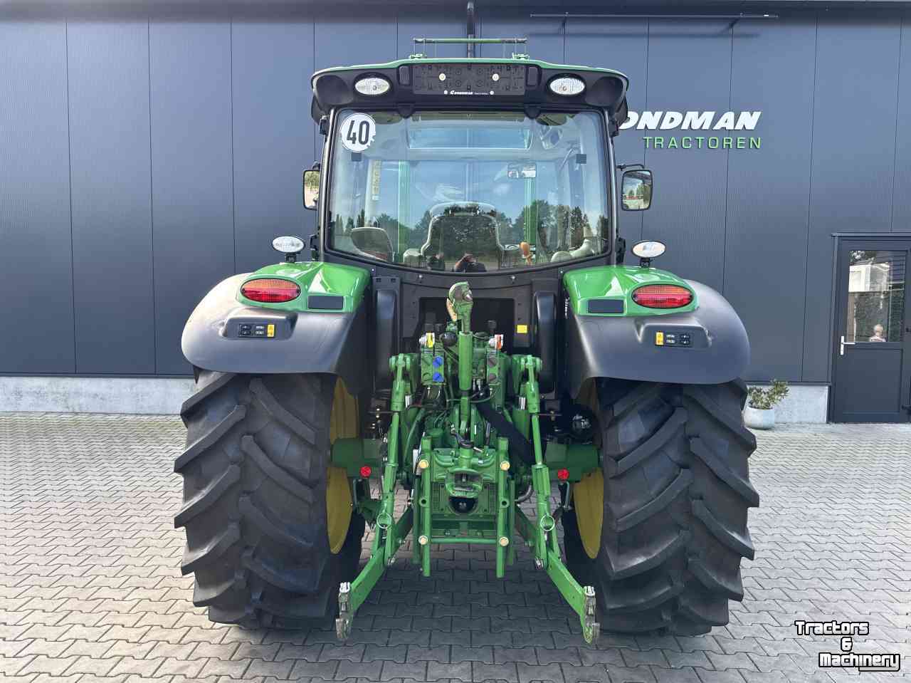 Tracteur John Deere 6105R