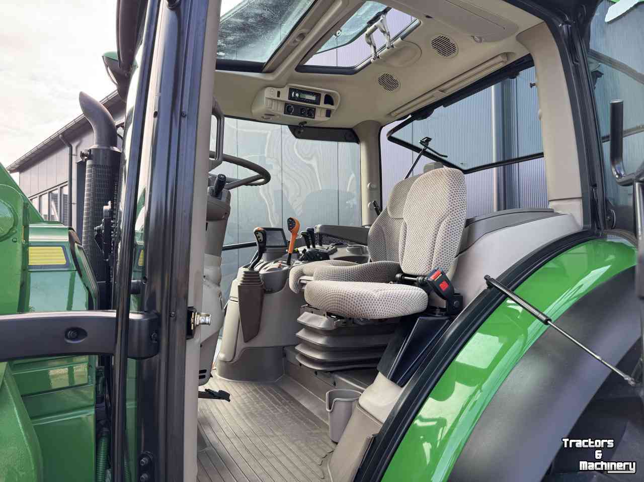 Tracteur John Deere 6105R