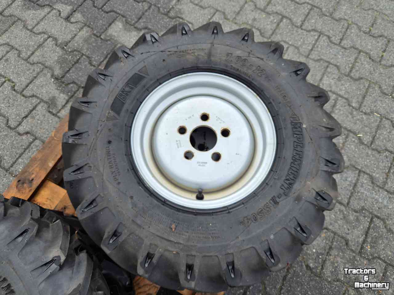 Roues, Pneus, Jantes, Barillets Jumelage BKT 4x BKT 7.00-12 met velg