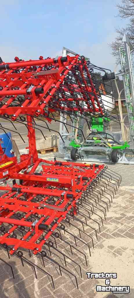 Aérateur de prairie Einbock Grassmanager 600