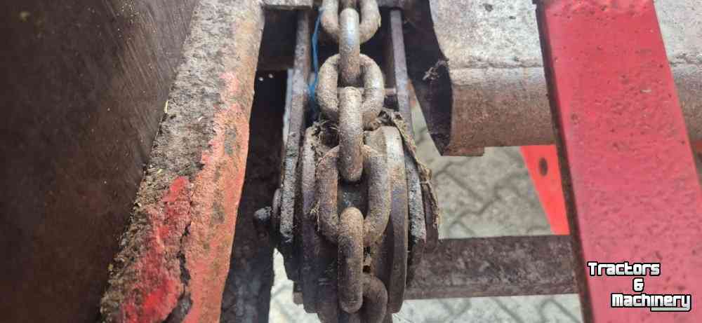 Epandeur de fumier  Compoststrooier voor fruitteelt