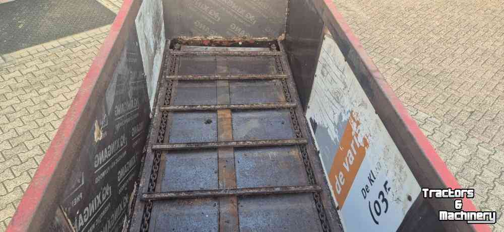 Epandeur de fumier  Compoststrooier voor fruitteelt