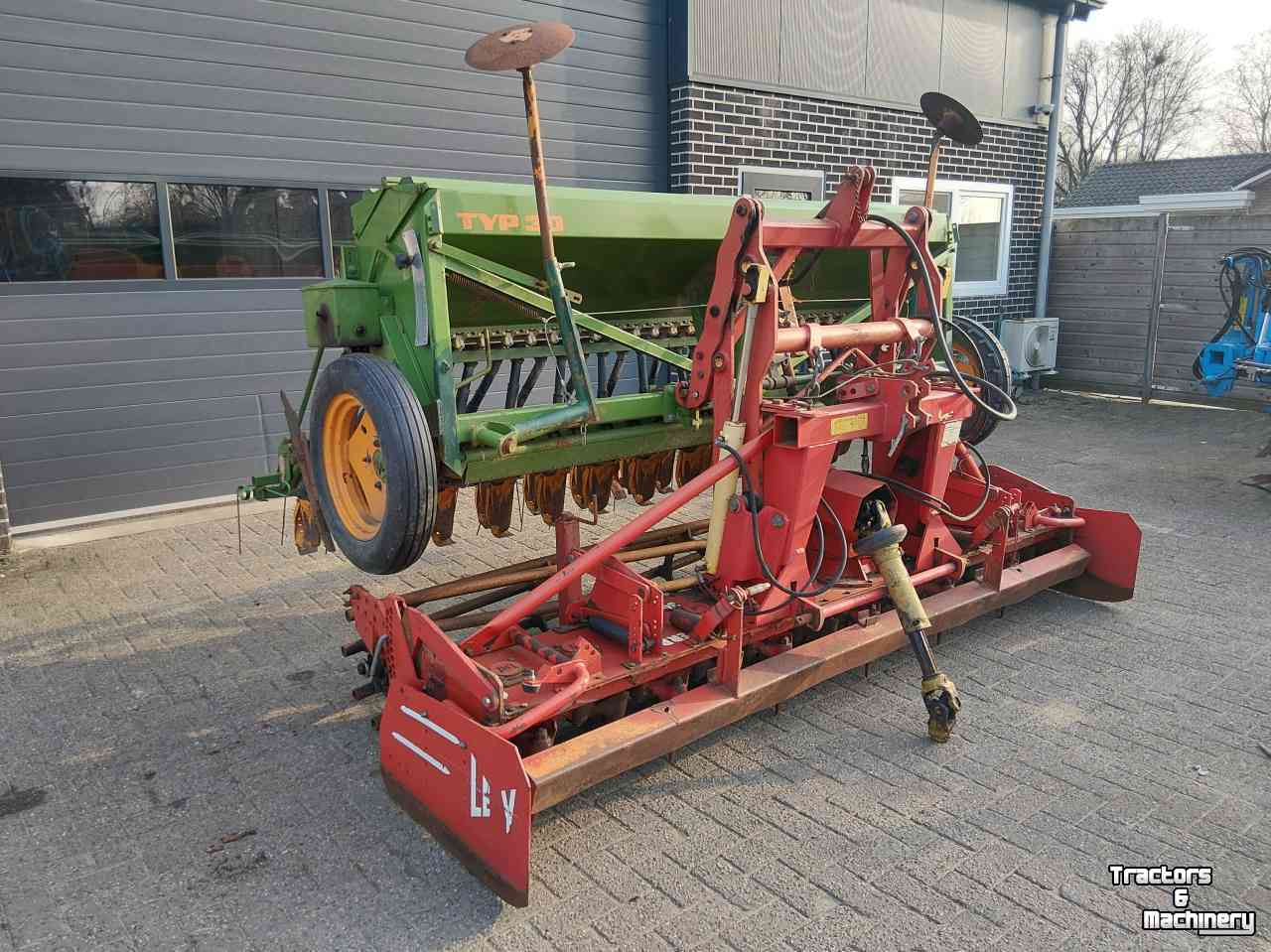 Semoir Combination Amazone D7 zaaimachine met Lely Rotorkopeg