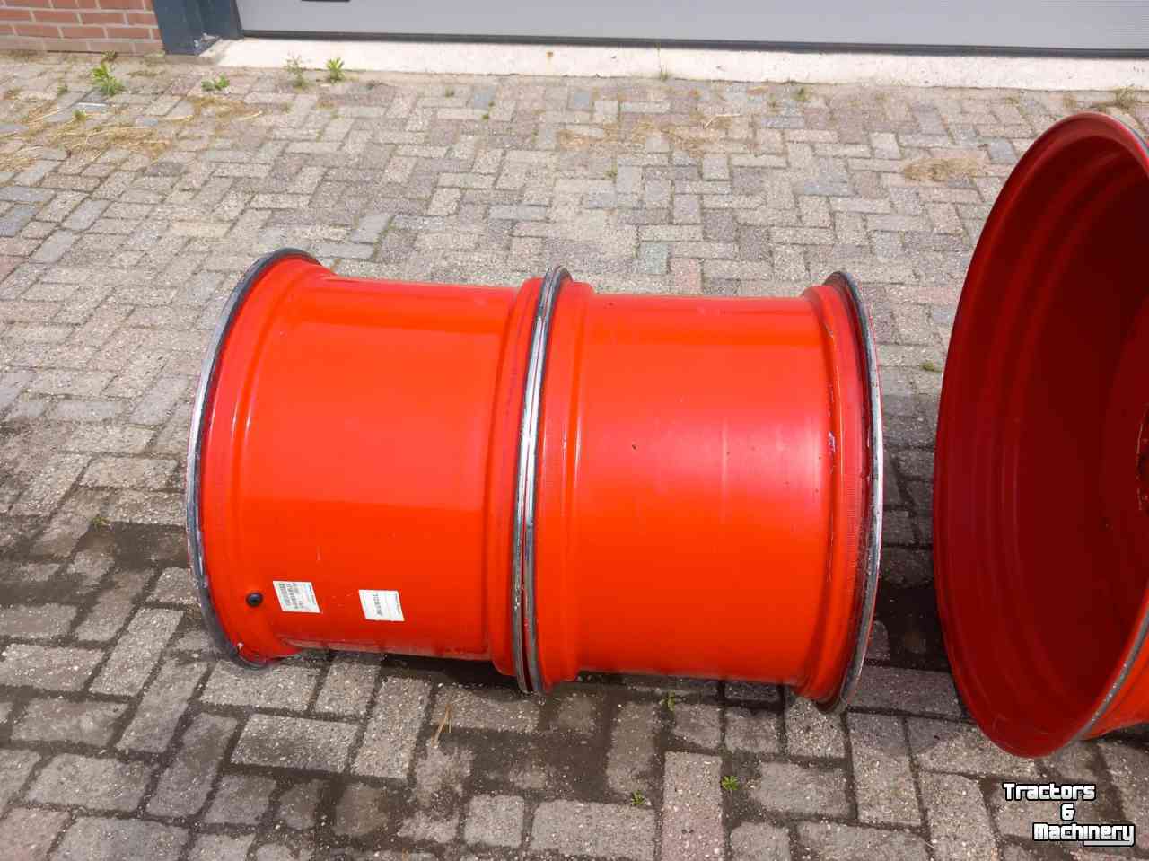 Roues, Pneus, Jantes, Barillets Jumelage Fendt velgen set 18x28 en 23x38