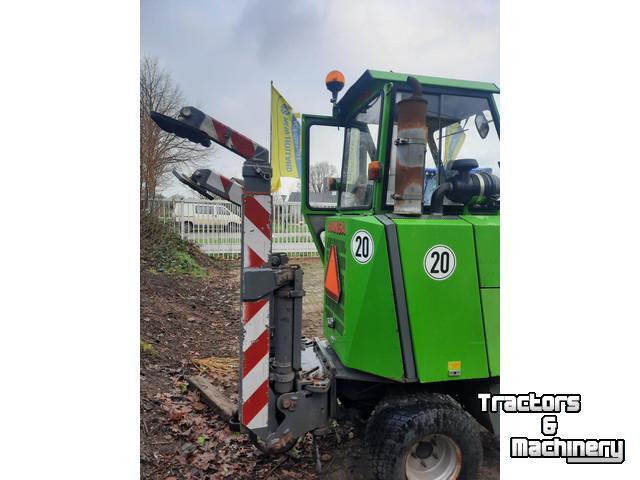 Pelles sur pneus Hansa APZ331 Kraan